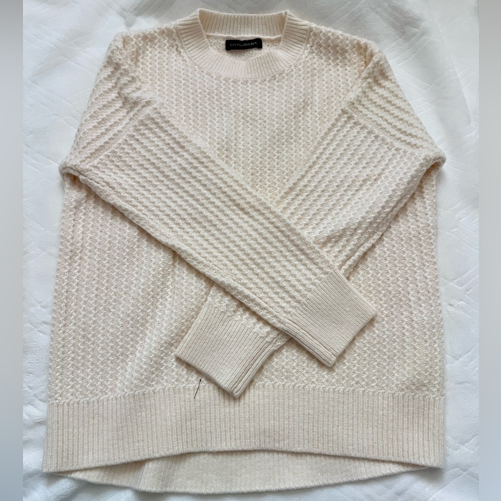 BANANA REPUBLIC Women Creamy Sweater Size M